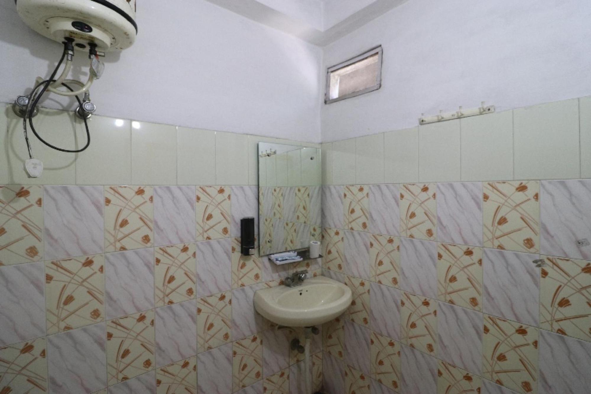 Hotel O Beas Regency مايالي المظهر الخارجي الصورة
